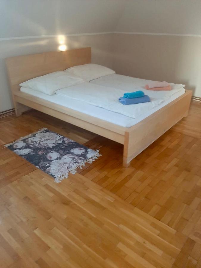 Arbeiterquartiere In Wien Donaustadt Mit Gemeinschaftskuche Und Bad - Hacklerzimmer エクステリア 写真