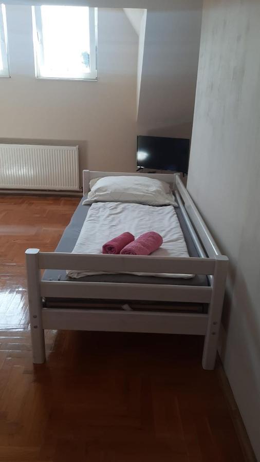 Arbeiterquartiere In Wien Donaustadt Mit Gemeinschaftskuche Und Bad - Hacklerzimmer エクステリア 写真
